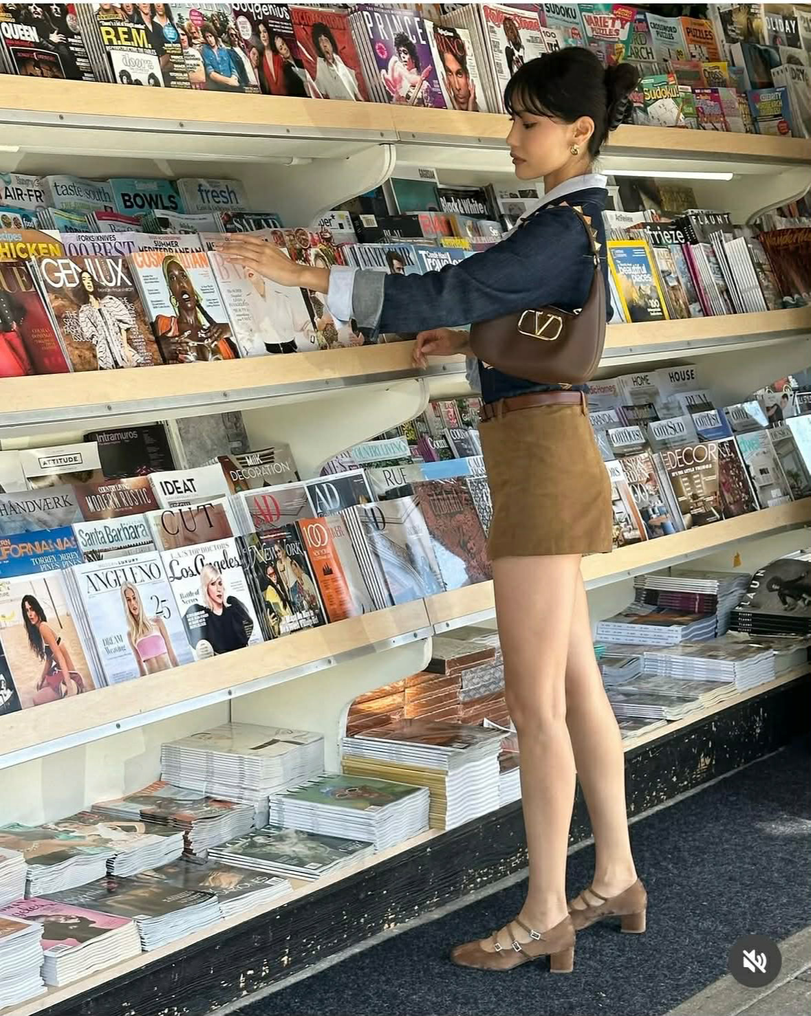 She//Nomad: М.Дэлгэрмаа